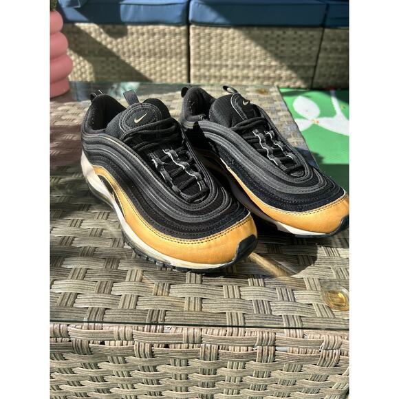 Nike Air Max 97 Black Metallic Gold Youth 7Y - Picture 5 of 8